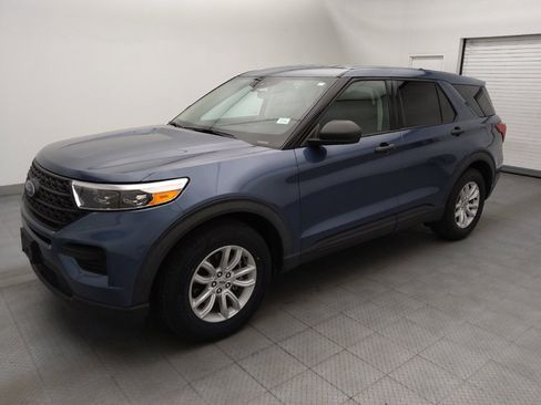 Used 2020 Ford Explorer 2WD image 2