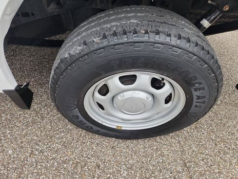 Used 2021 Ford F150 XL w/ Trailer Tow Package RWD image 8