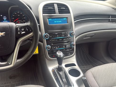 Used 2014 Chevrolet Malibu LS FWD image 14