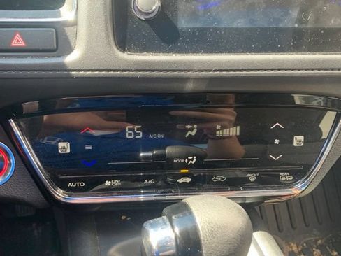 Used 2021 Honda HR-V EX image 14