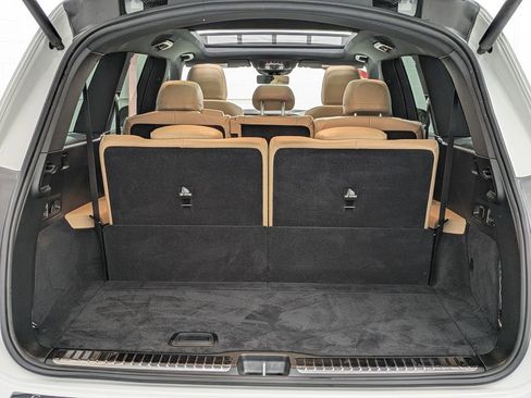 Used 2024 Mercedes-Benz GLS 450 4MATIC image 21