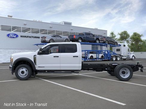 New 2026 Ford F550 4x4 Crew Cab image 3