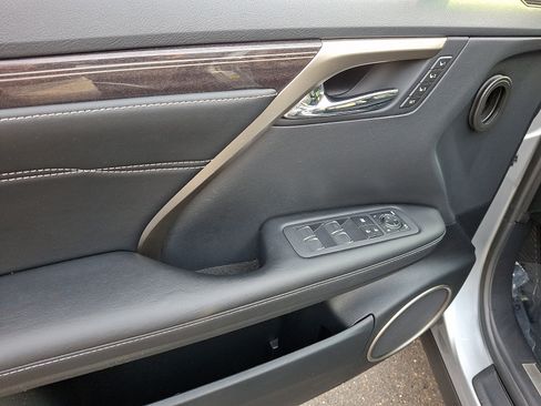 Used 2022 Lexus RX 450hL Luxury w/ Cold Area Package (CT) AWD/4WD image 12