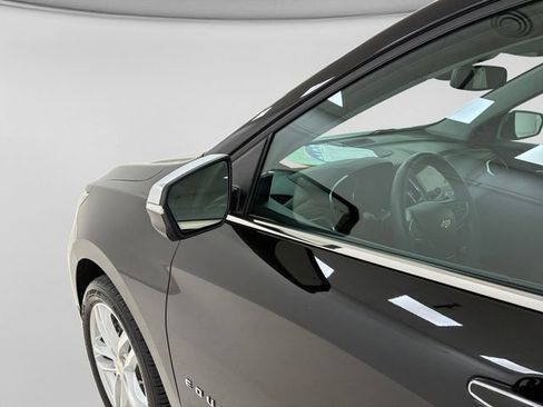 Used 2018 Chevrolet Equinox Premier image 10