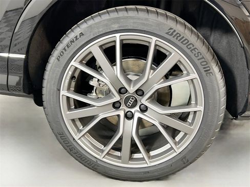 Used 2025 Audi Q3 2.0T Premium Plus image 32