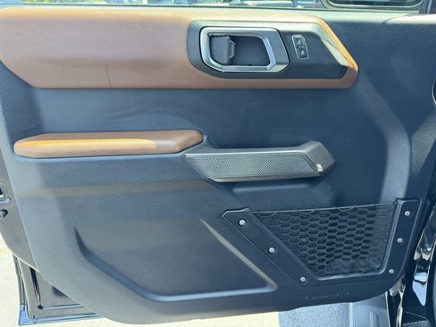 Used 2023 Ford Bronco Outer Banks image 20
