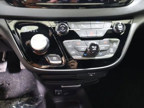 New 2026 Chrysler Voyager LX image 22