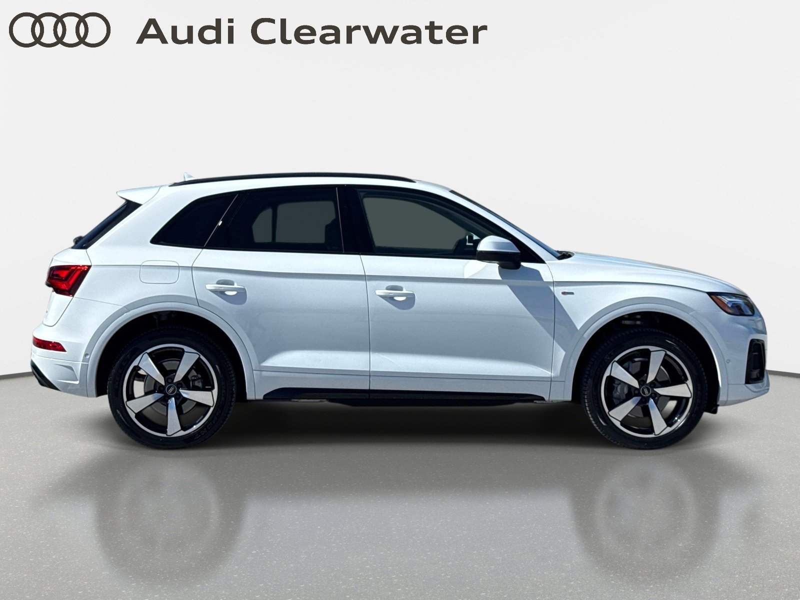 Certified 2023 Audi Q5 2.0T Prestige AWD/4WD image 5