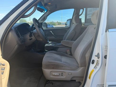 Used 2007 Toyota Sequoia SR5 RWD image 15