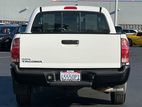 Used 2014 Toyota Tacoma 2WD Regular Cab image 8