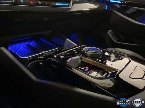 Used 2025 BMW 530i xDrive image 48