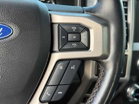 Certified 2019 Ford F150 Platinum w/ Equipment Group 701A Luxury image 13