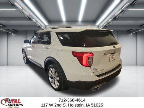 Used 2023 Ford Explorer Platinum w/ Technology Package AWD/4WD image 6