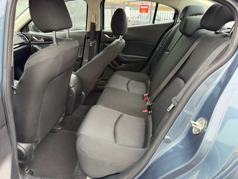 Used 2015 MAZDA MAZDA3 i Sport FWD image 16