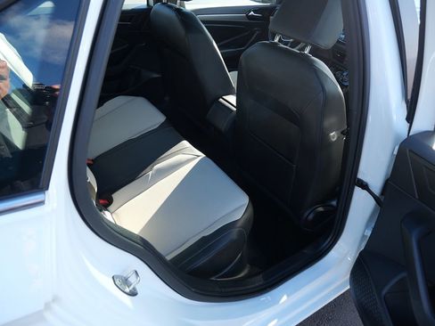 Used 2019 Volkswagen Jetta R-Line image 23