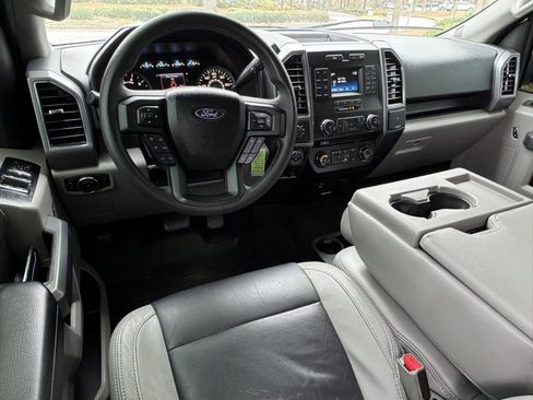 Used 2017 Ford F150 XLT w/ Trailer Tow Package image 21