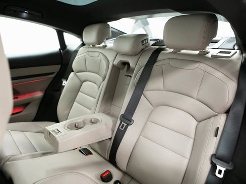 Certified 2024 Porsche Taycan image 30