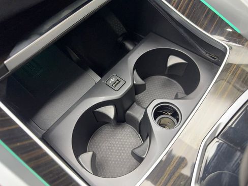 Used 2023 BMW X6 xDrive40i w/ M Sport Package image 69