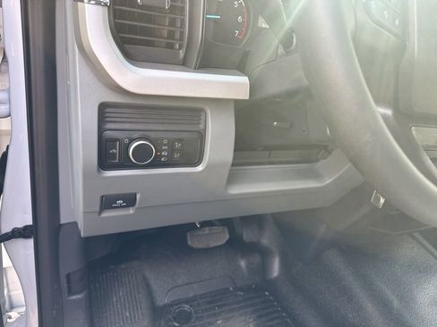 New 2026 Ford F250 XL w/ 360-Degree Camera Package RWD image 8