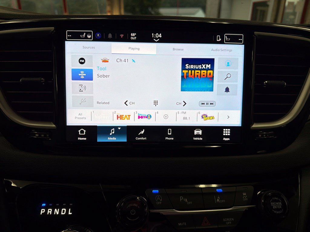 New 2027 Chrysler Pacifica LX FWD image 15