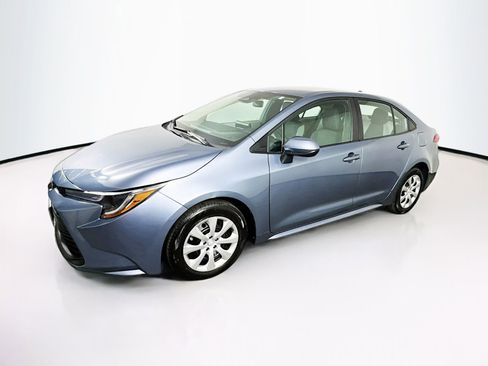 Used 2024 Toyota Corolla LE FWD image 4