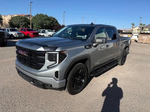 Used 2025 GMC Sierra 1500 Elevation AWD/4WD image 1