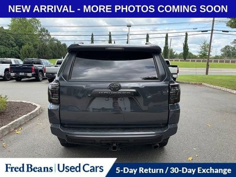 Used 2024 Toyota 4Runner TRD Off-Road Premium w/ Moonroof Package AWD/4WD image 4