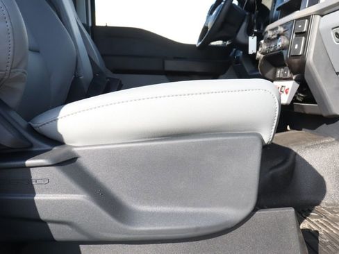 New 2026 Ford F550 4x4 Regular Cab Super Duty image 34