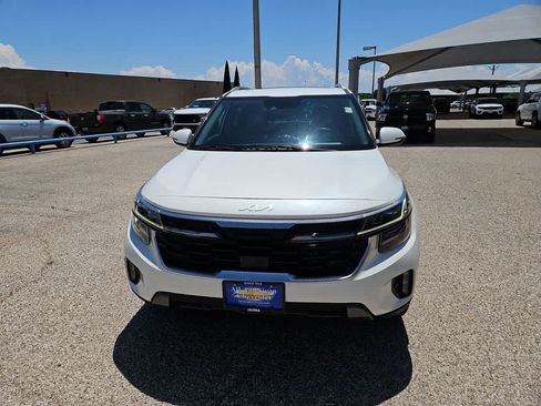 Used 2024 Kia Seltos SX w/ SX Sunroof Package AWD/4WD image 3