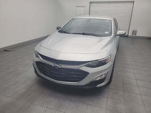 Used 2020 Chevrolet Malibu LT w/ Leather Package FWD image 15