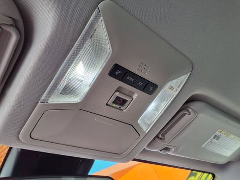 Used 2025 Toyota RAV4 XLE FWD image 26