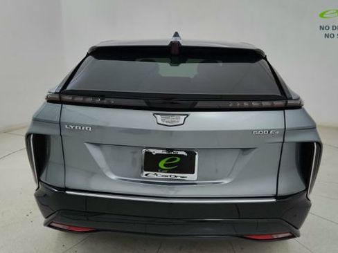 Used 2024 Cadillac Lyriq Luxury AWD/4WD image 5