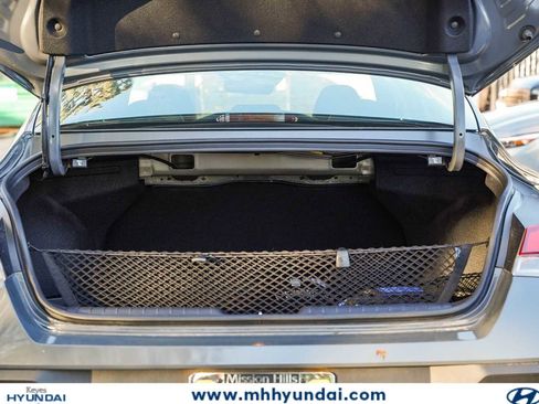 New 2026 Hyundai Elantra SE FWD image 12
