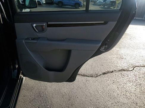 Used 2011 Hyundai Santa Fe GLS image 27