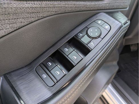 Used 2021 Nissan Rogue SV image 15