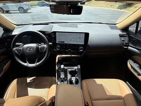 Used 2023 Lexus NX 350 AWD image 18