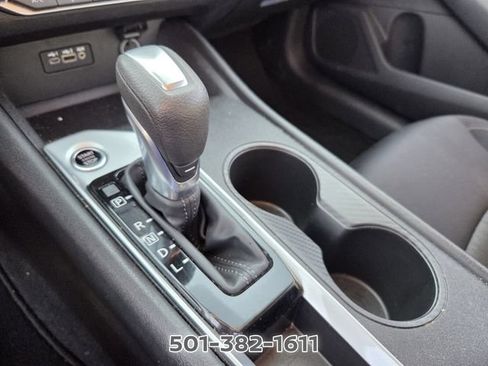 Used 2025 Nissan Altima 2.5 SV FWD image 21