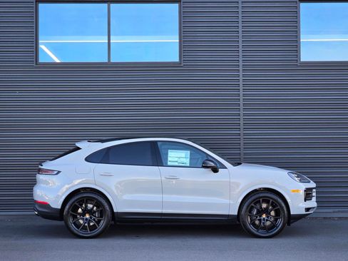 New 2026 Porsche Cayenne Coupe AWD/4WD image 8