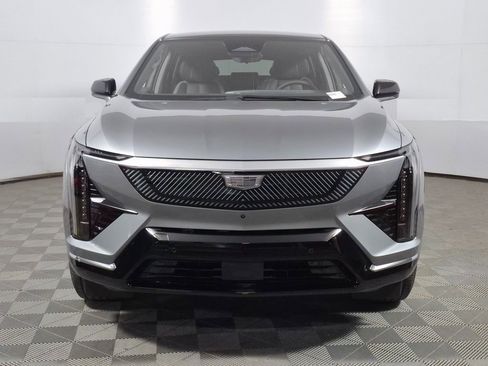 New 2026 Cadillac Optiq Luxury 1 image 2