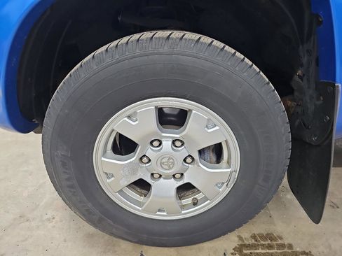 Used 2011 Toyota Tacoma 4x4 Access Cab V6 w/ SR5 Pkg #2 image 28