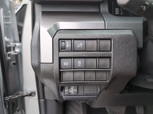 Used 2025 Toyota Tacoma SR5 image 21