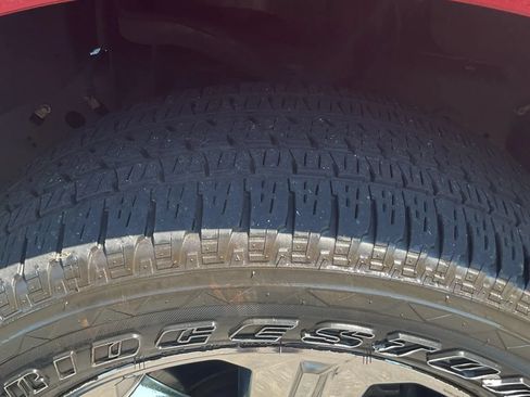 Used 2019 Ford F150 XLT w/ Equipment Group 302A Luxury AWD/4WD image 16
