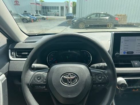 Used 2023 Toyota RAV4 XLE w/ Convenience Package AWD/4WD image 16