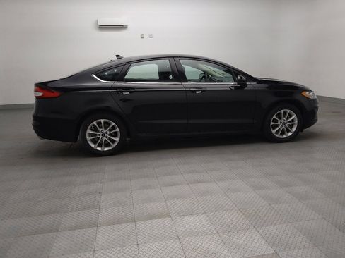 Used 2020 Ford Fusion SE FWD image 10
