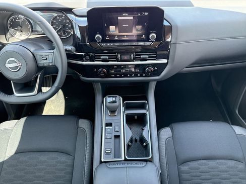 New 2025 Nissan Pathfinder SV image 16