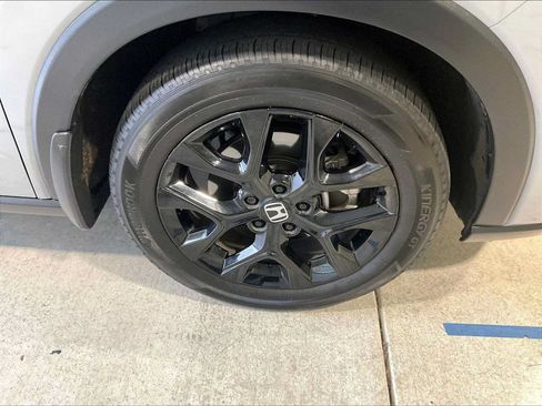 Used 2025 Honda HR-V Sport image 11