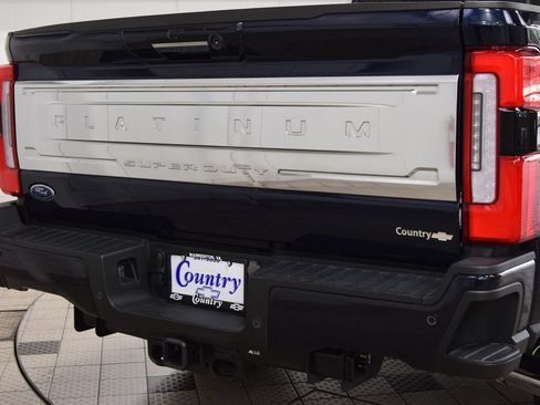 Used 2024 Ford F250 Platinum AWD/4WD image 22