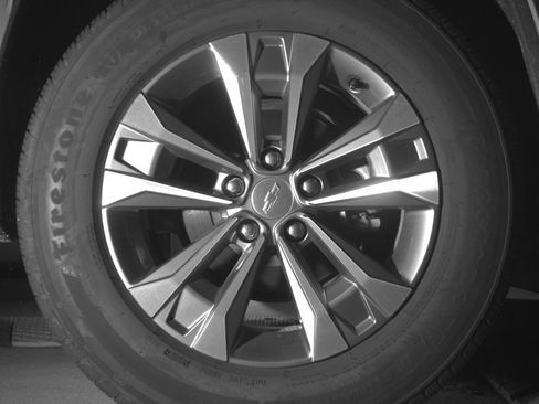 Used 2025 Chevrolet Equinox LT FWD image 15