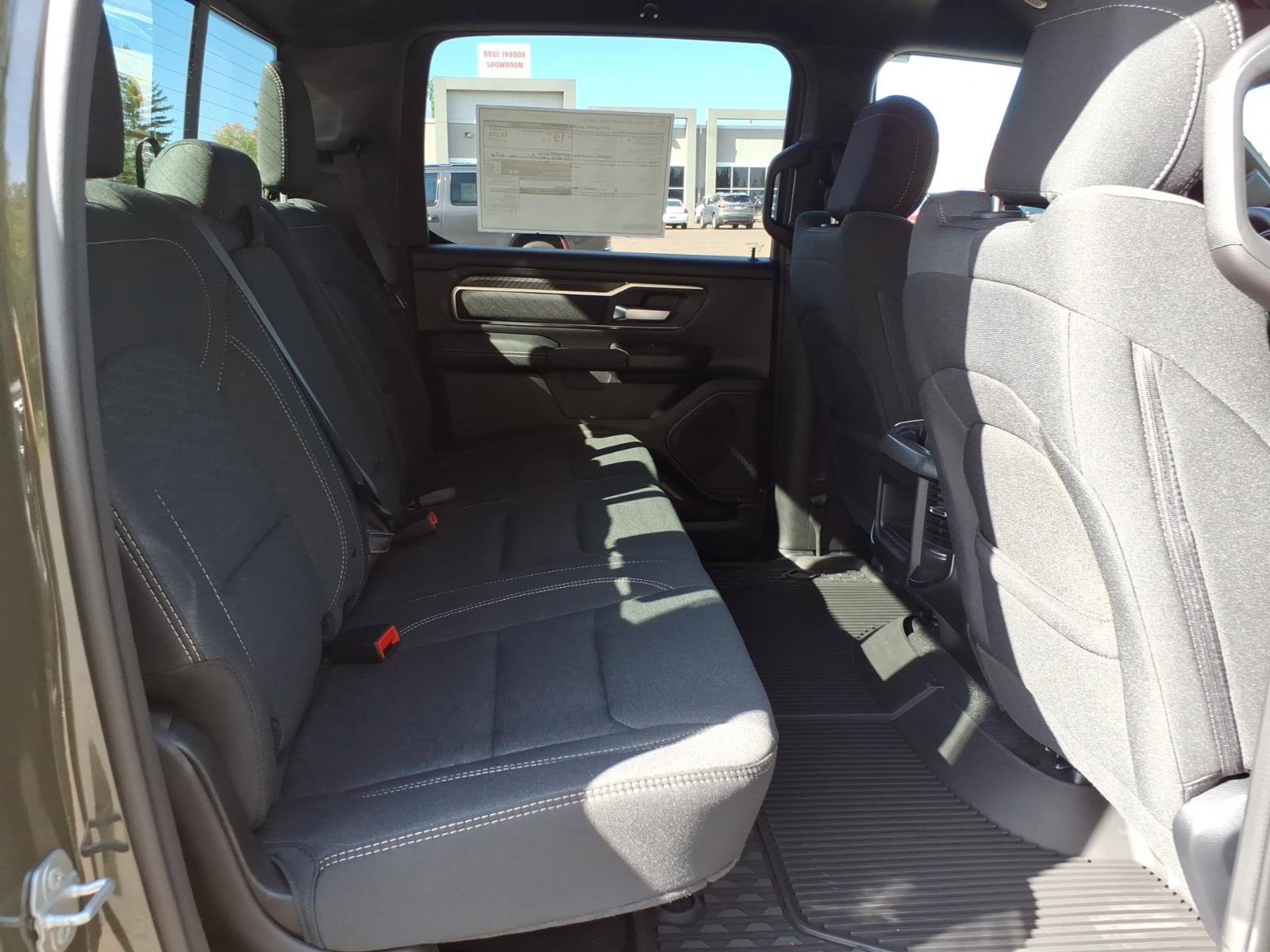 New 2027 RAM 1500 4x4 Crew Cab image 17