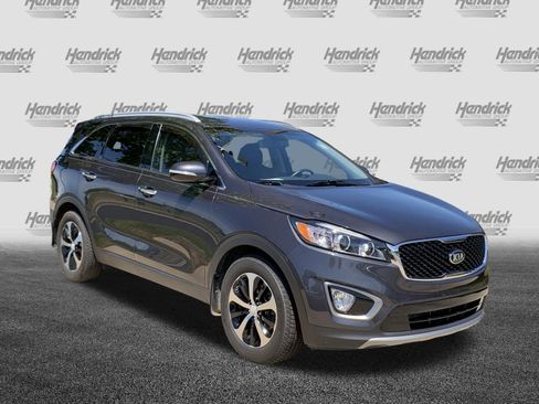 Used 2018 Kia Sorento EX FWD image 2